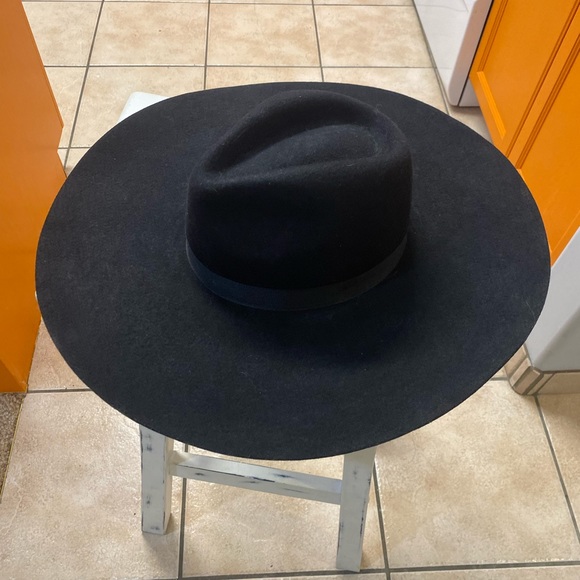 Black Lack of Color Hat Sz M - Picture 3 of 4